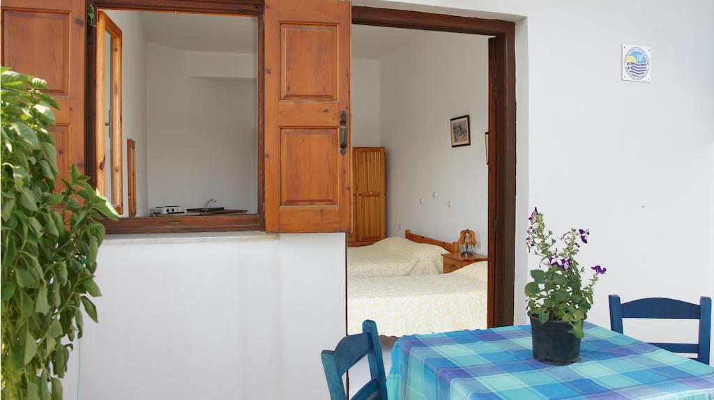 Apartment Nikos Lefkos (Karpathos)